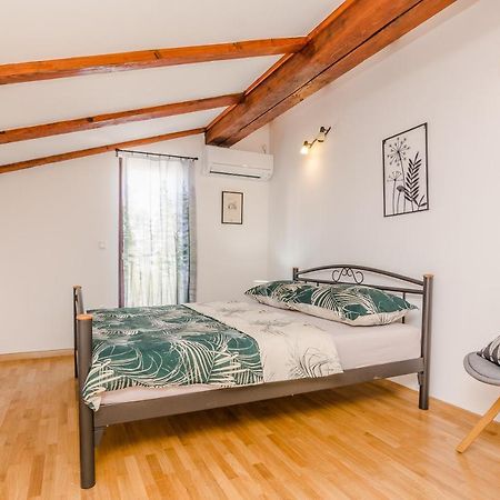 Appartamento Bodulica Zara Esterno foto